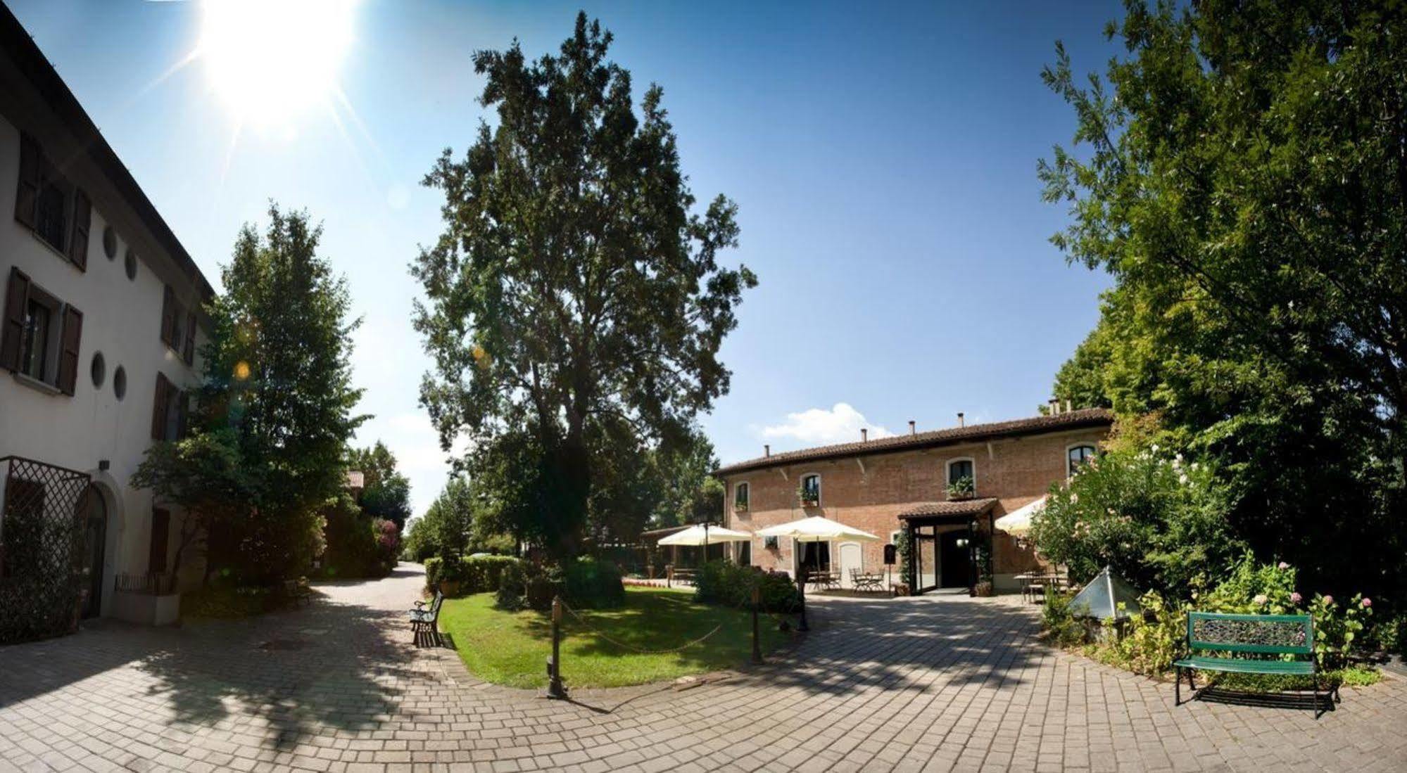 Savoia Hotel Country House Bologna Exterior photo